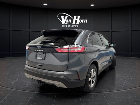 Used 2024 Ford Edge SEL w/ Convenience Package AWD/4WD image 7