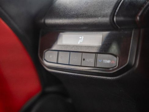 Used 2023 Toyota Highlander XSE AWD/4WD image 39
