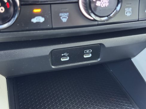 Used 2023 Honda Accord LX image 27