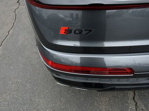 Used 2023 Audi SQ7 Prestige w/ Prestige Package AWD/4WD image 11