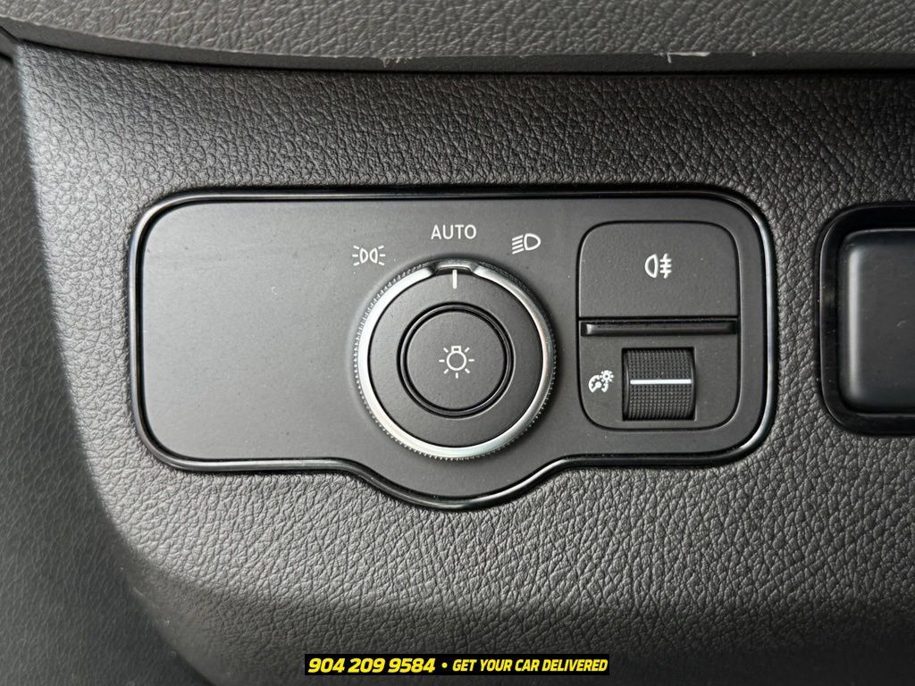 Used 2023 Mercedes-Benz Sprinter 2500 image 14