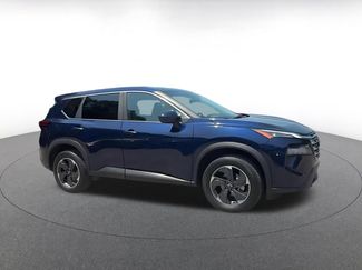 Used 2025 Nissan Rogue SV FWD video 2