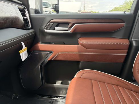New 2026 GMC Sierra 2500 Denali Ultimate image 22
