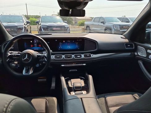 Used 2024 Mercedes-Benz GLS 63 AMG 4MATIC image 31