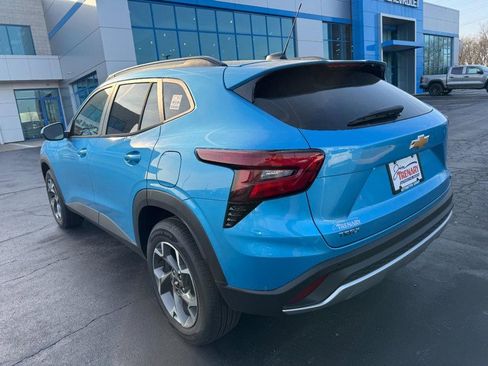 New 2026 Chevrolet Trax LT w/ Driver Confidence Package FWD image 29