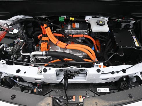 New 2027 Chevrolet Bolt RS FWD image 30