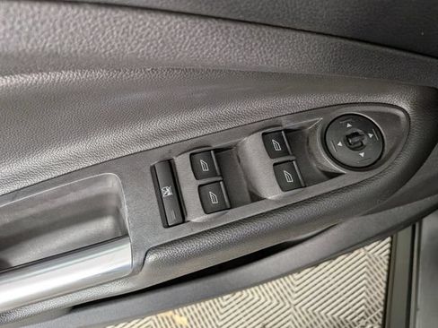 Used 2014 Ford Escape SE FWD image 11