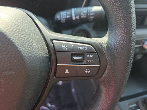 Used 2025 Honda CR-V EX image 18