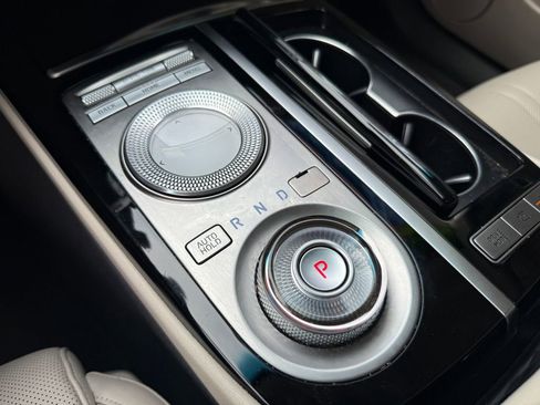 Used 2022 Genesis G80 2.5T image 27