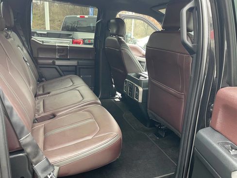 Used 2015 Ford F150 Platinum w/ Equipment Group 701A Luxury image 34