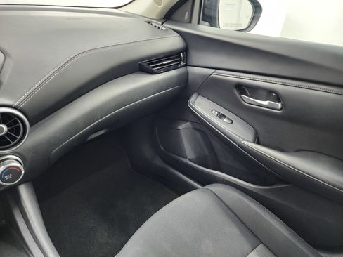 Used 2023 Nissan Sentra SV image 12