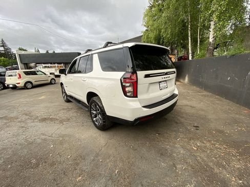Used 2023 Chevrolet Tahoe Z71 w/ Luxury Package AWD/4WD image 4