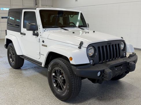 Used 2018 Jeep Wrangler Sport AWD/4WD image 6