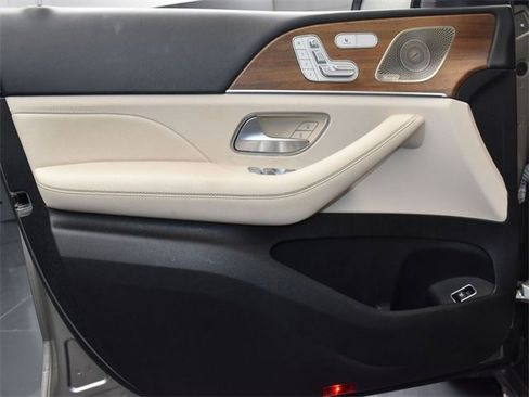 Used 2022 Mercedes-Benz GLE 350 w/ AMG Line Exterior image 16