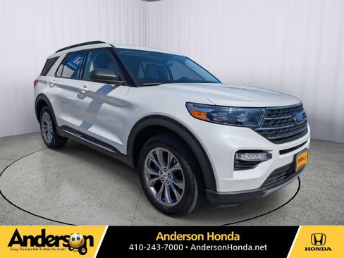 Used 2023 Ford Explorer XLT w/ Equipment Group 202A AWD/4WD image 1
