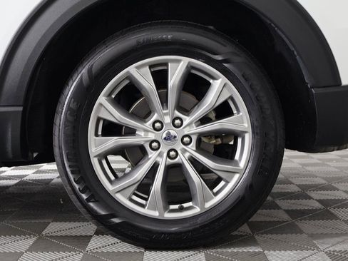 Used 2022 Ford Explorer Limited image 17