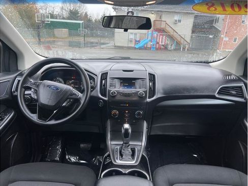 Used 2018 Ford Edge SE AWD/4WD image 5