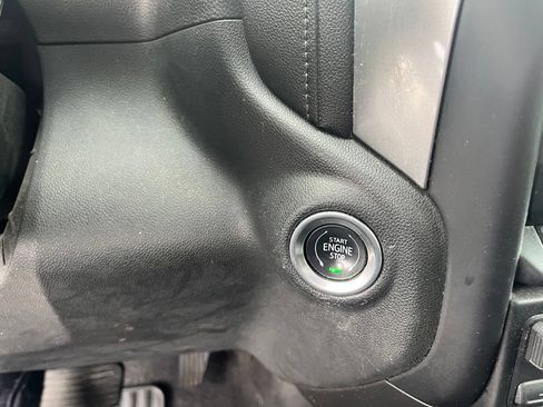 Used 2019 Chevrolet Silverado 1500 LT w/ All-Star Edition AWD/4WD image 17