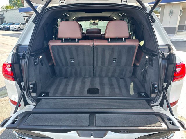 Used 2019 BMW X7 xDrive40i w/ Premium Package AWD/4WD image 17