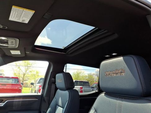 New 2026 Chevrolet Silverado 1500 High Country AWD/4WD image 8