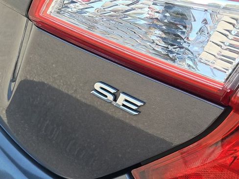 Used 2014 Toyota Camry SE FWD image 7