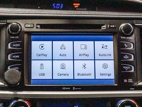 Used 2015 Toyota Highlander XLE FWD image 16