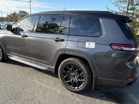 Used 2025 Jeep Grand Cherokee L Summit AWD/4WD image 10