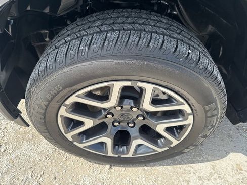 Used 2025 RAM 1500 Laramie image 14