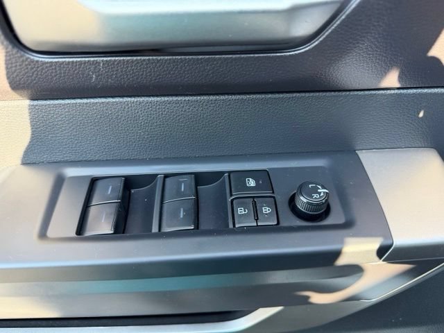 Used 2024 Toyota Tundra SR5 w/ SR5 Convenience Package AWD/4WD image 9