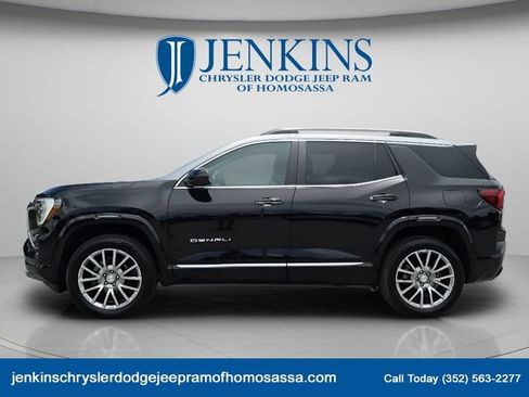 Used 2026 GMC Terrain Denali AWD/4WD image 9