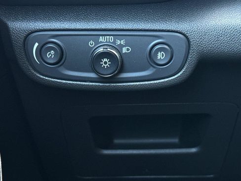 Used 2021 Chevrolet TrailBlazer LT w/ Convenience Package image 29