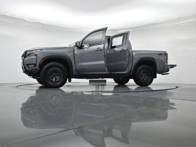 Used 2025 Nissan Frontier PRO-4X AWD/4WD image 54