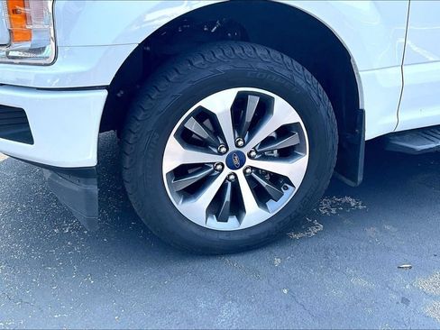 Used 2020 Ford F150 XL w/ Equipment Group 101A Mid RWD image 4