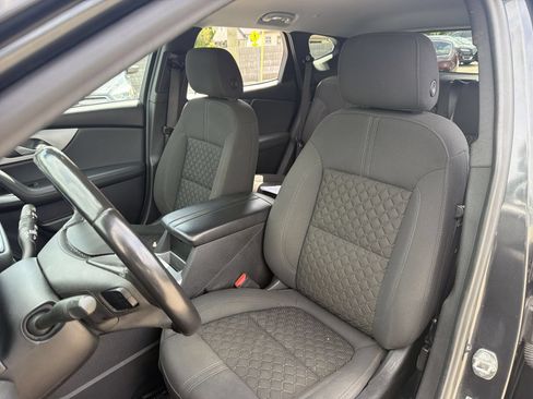 Used 2019 Chevrolet Blazer LT FWD image 18