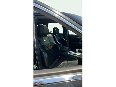 Used 2015 Jeep Grand Cherokee SRT w/ Luxury Group II AWD/4WD image 7