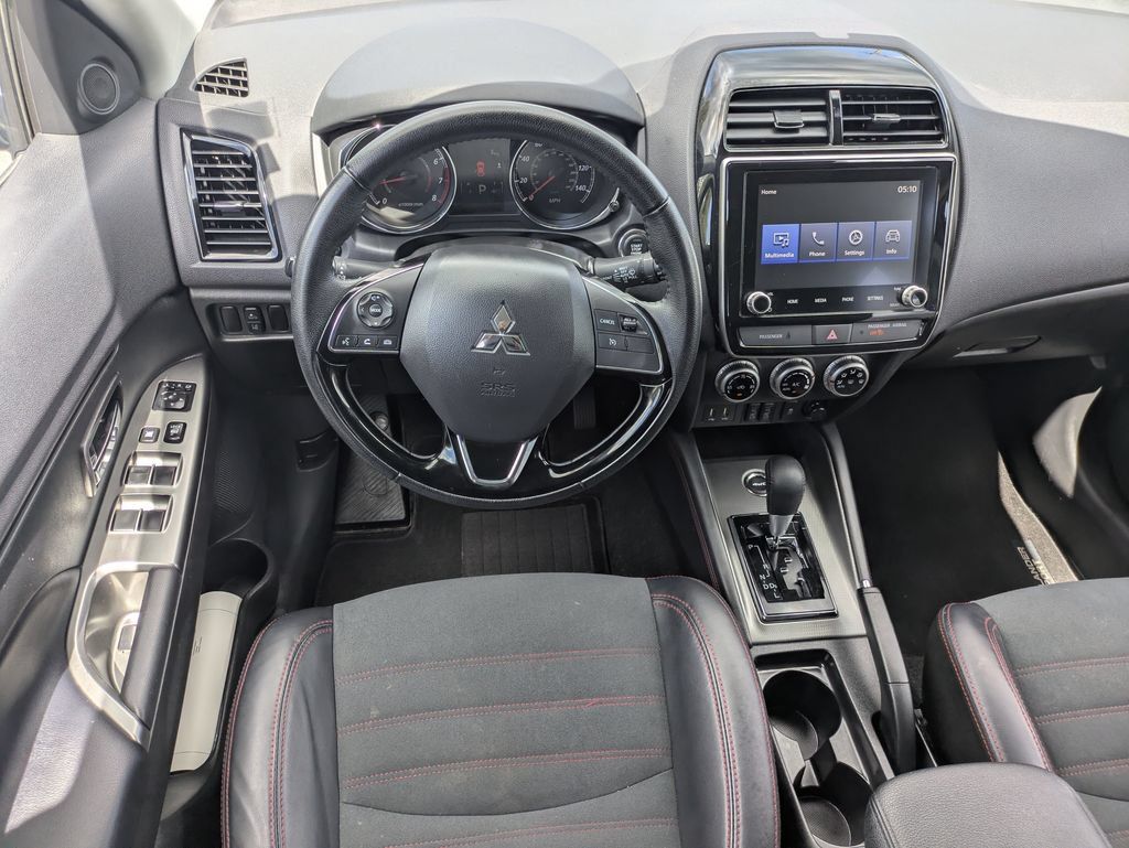 Used 2024 Mitsubishi Outlander Sport SE AWD/4WD image 15