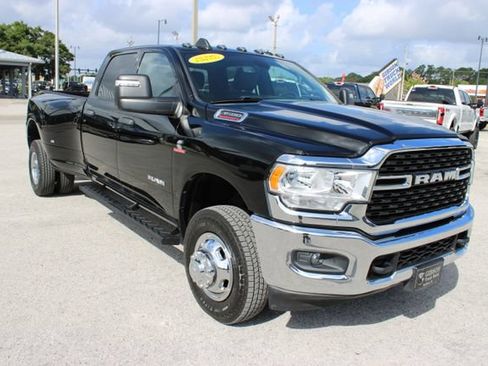 Used 2024 RAM 3500 Big Horn AWD/4WD image 15