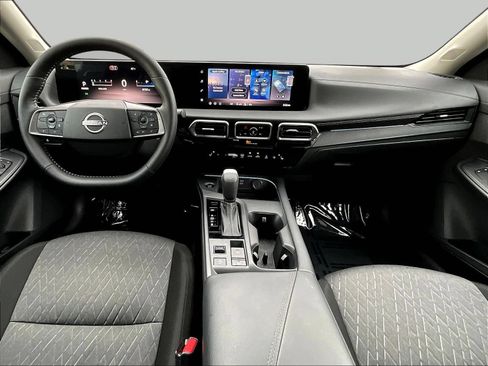 Used 2026 Nissan Sentra SV w/ SV Convenience Package FWD image 10