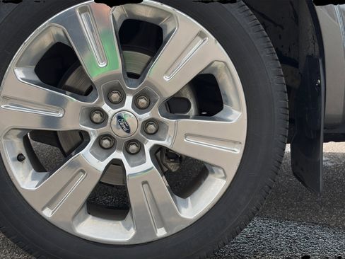 Used 2017 Ford F150 Limited AWD/4WD image 11