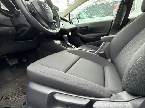 Used 2026 Toyota Corolla LE FWD image 7