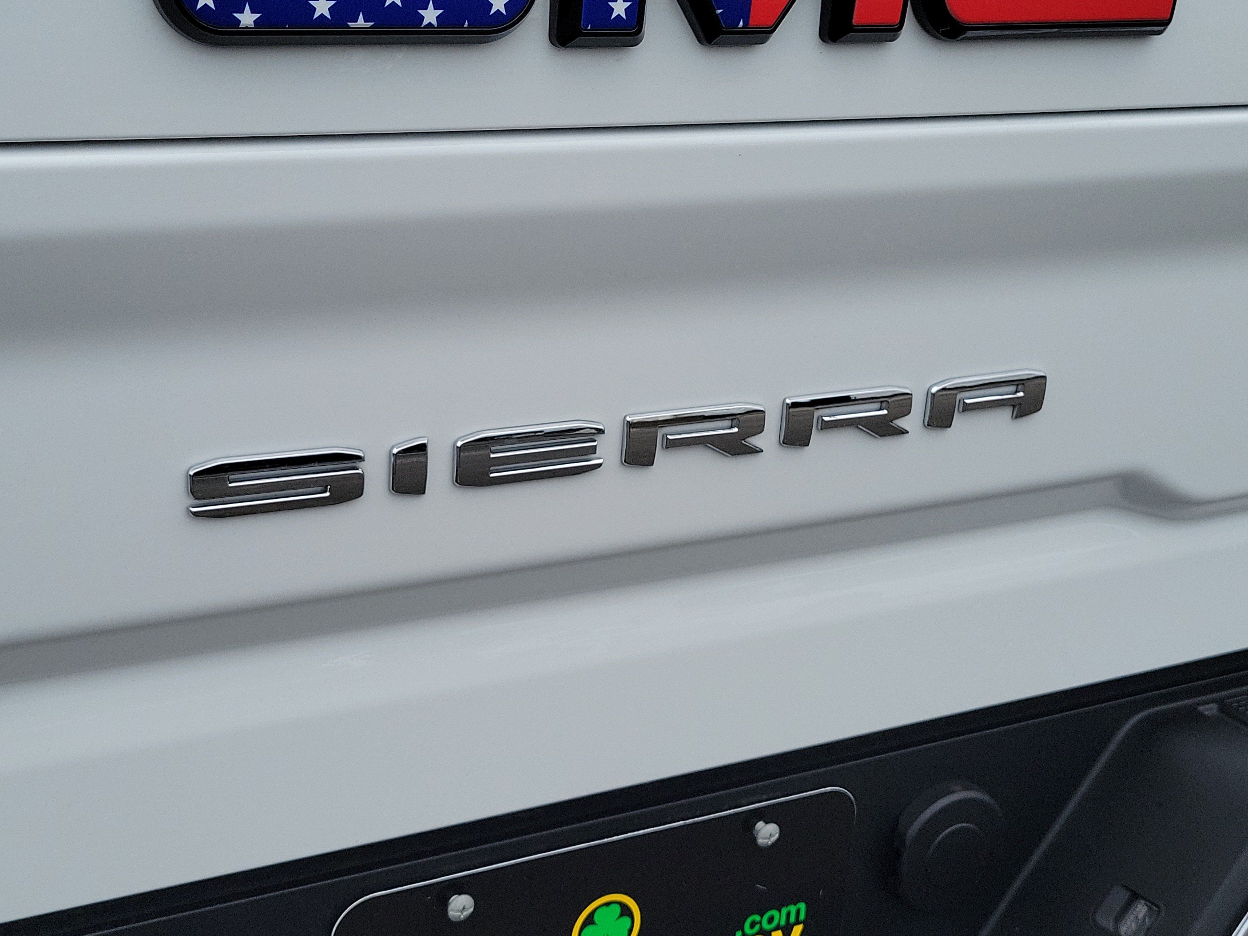Used 2025 GMC Sierra 2500 SLE w/ Preferred Package AWD/4WD image 6