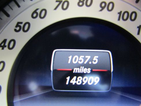 Used 2014 Mercedes-Benz E 350 Sedan image 10