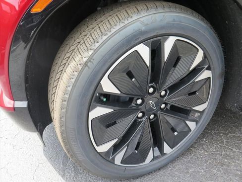 New 2025 Chevrolet Blazer EV RS image 16