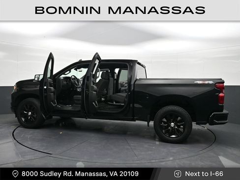 Used 2022 Chevrolet Silverado 1500 Custom image 40