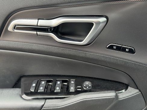Used 2023 Kia Sportage SX image 9