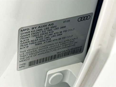 Certified 2025 Audi Q5 Premium Plus w/ Premium Plus AWD/4WD image 34