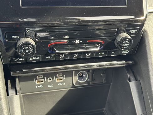 New 2025 Jeep Grand Cherokee Laredo X image 19