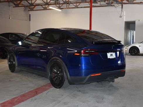 Used 2022 Tesla Model X AWD/4WD image 5
