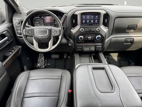 Used 2022 GMC Sierra 1500 Denali w/ Denali Premium Package AWD/4WD image 5