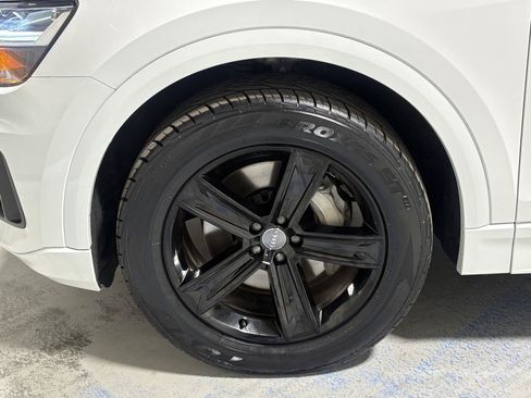 Used 2019 Audi Q8 Premium AWD/4WD image 36